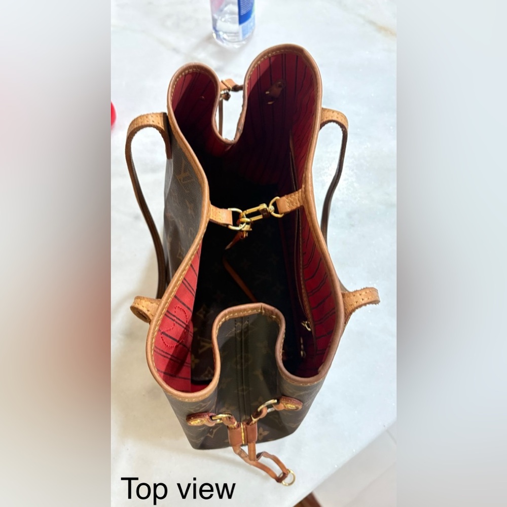 Louis Vuitton Neverfull Brown Monogram Tote - Picture 9 of 10